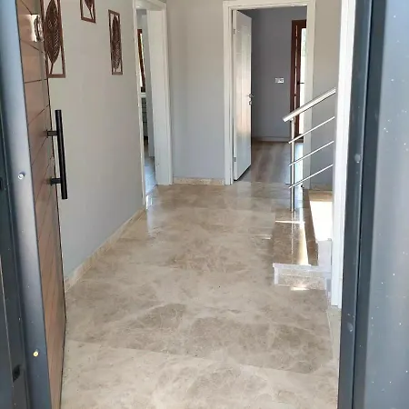Villa Noyan 빌라 말마리스