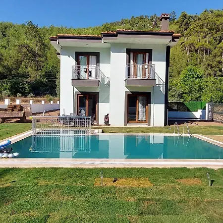 Villa Noyan 빌라